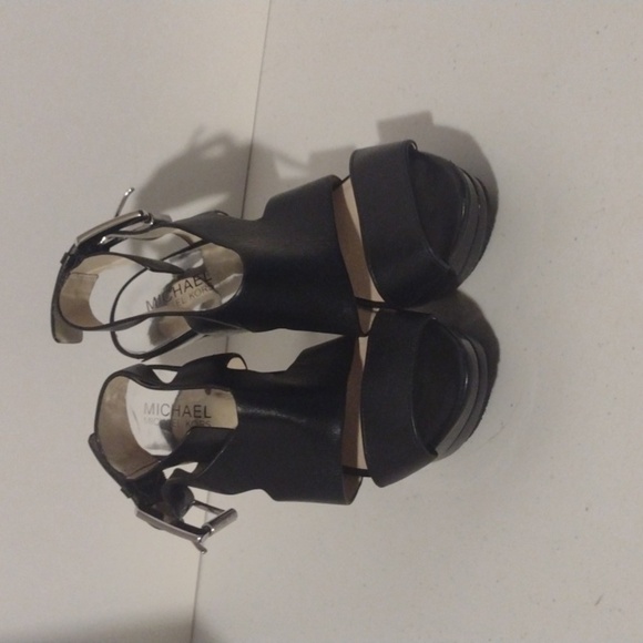 Michael Kors black platform heels size 6 - Picture 11 of 16